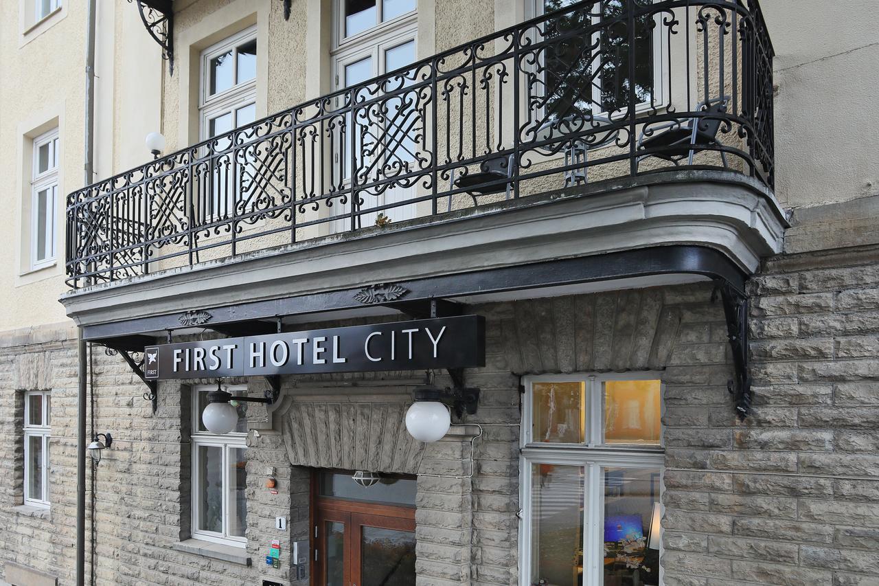First Hotel City 에스킬스투나 외부 사진